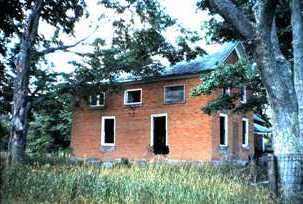 Bowen House - Lot 16 Concession 3