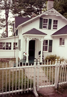 Darling House, east end