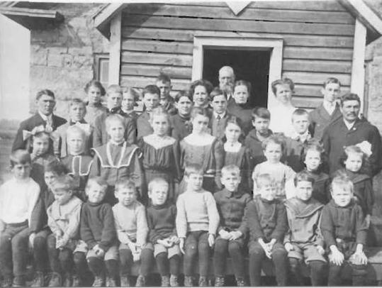 Class of 1910 (view names of students)